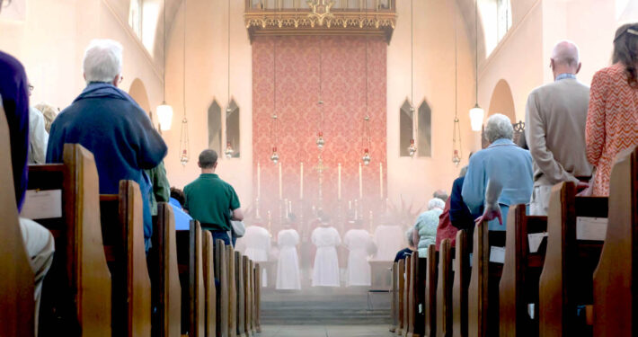 Censing-the-altar-by-Sean-Birch-July-22-2012 (1)-min-2